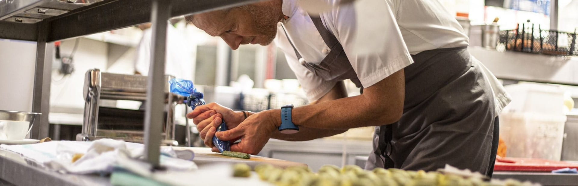 Article, One dish fits all